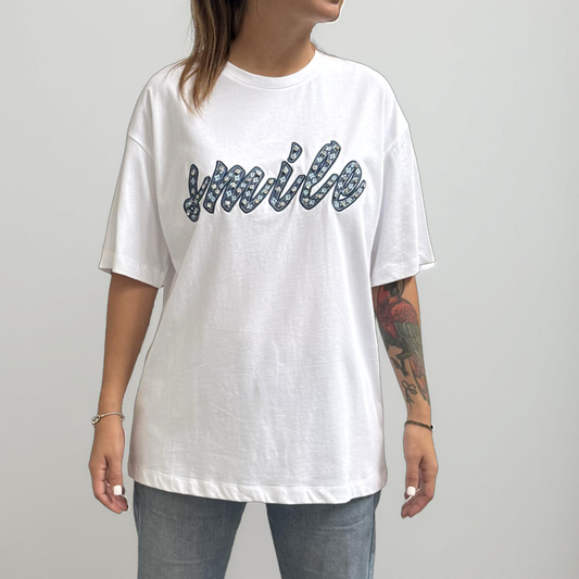 T-shirt Over in Cotone con Scritta “SMILE”
