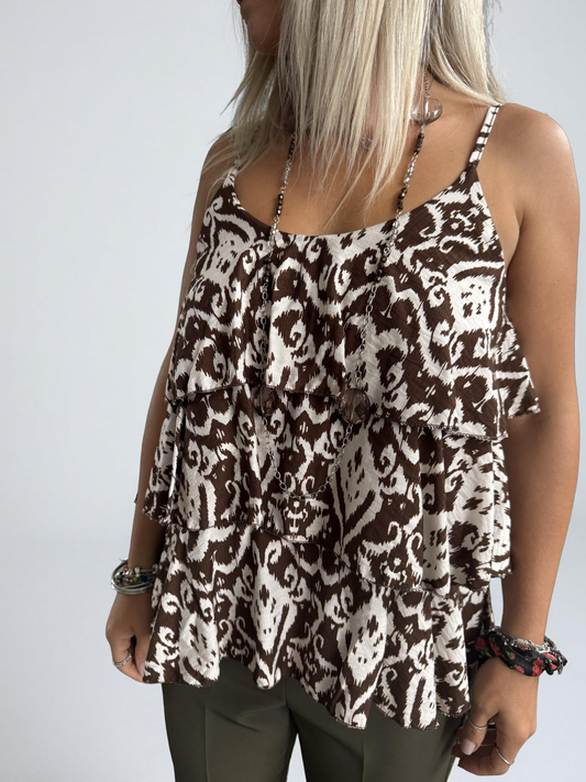 Canotta con Balze – Colori, Leggerezza e Stile!