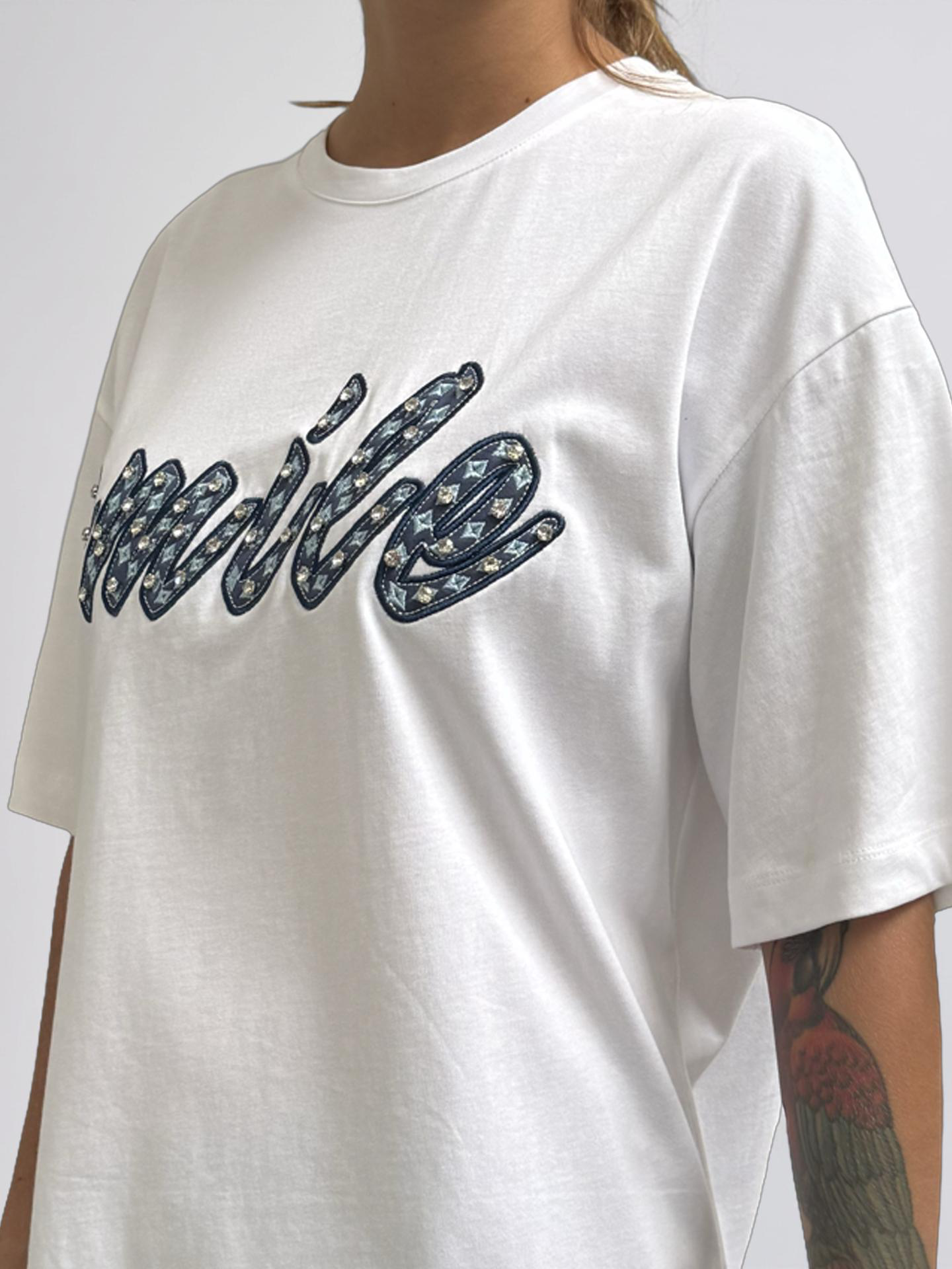 T-shirt Over in Cotone con Scritta “SMILE”