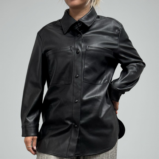 Camicia Over in Ecopelle – Grinta & Stile Senza Sforzo
